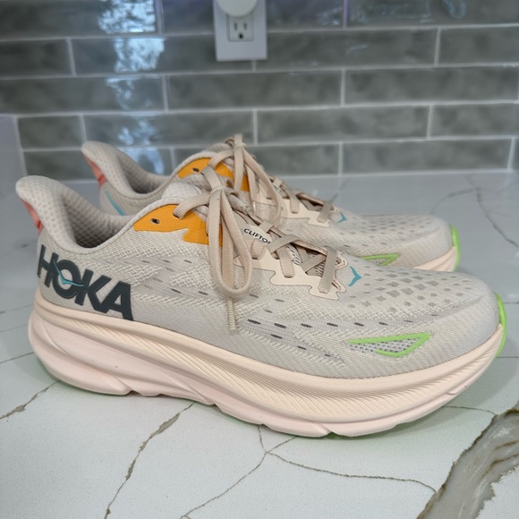 Hoka Clifton 9. Women’s size 10 B. Color Vanilla Astral - Picture 1 of 12